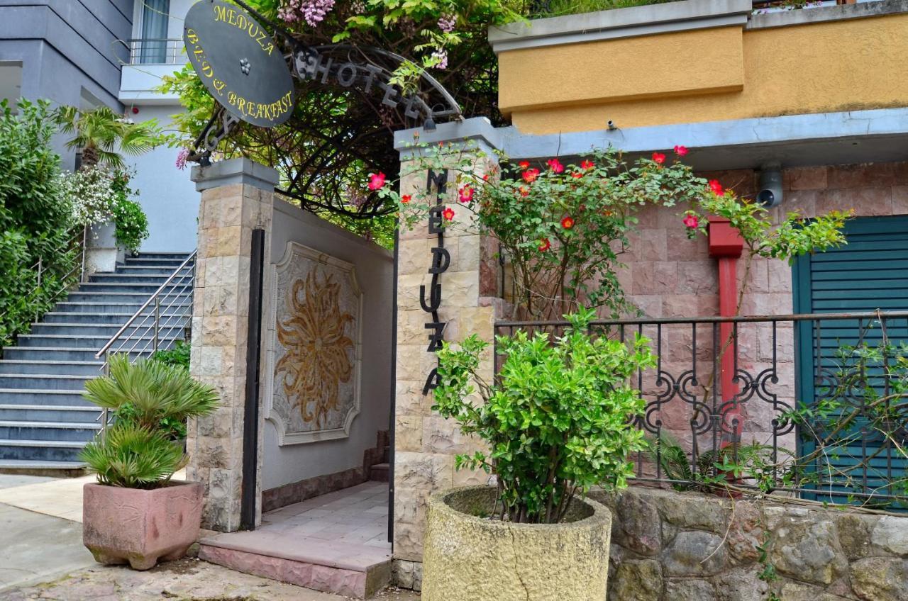 Hotel Meduza Bečići Zewnętrze zdjęcie