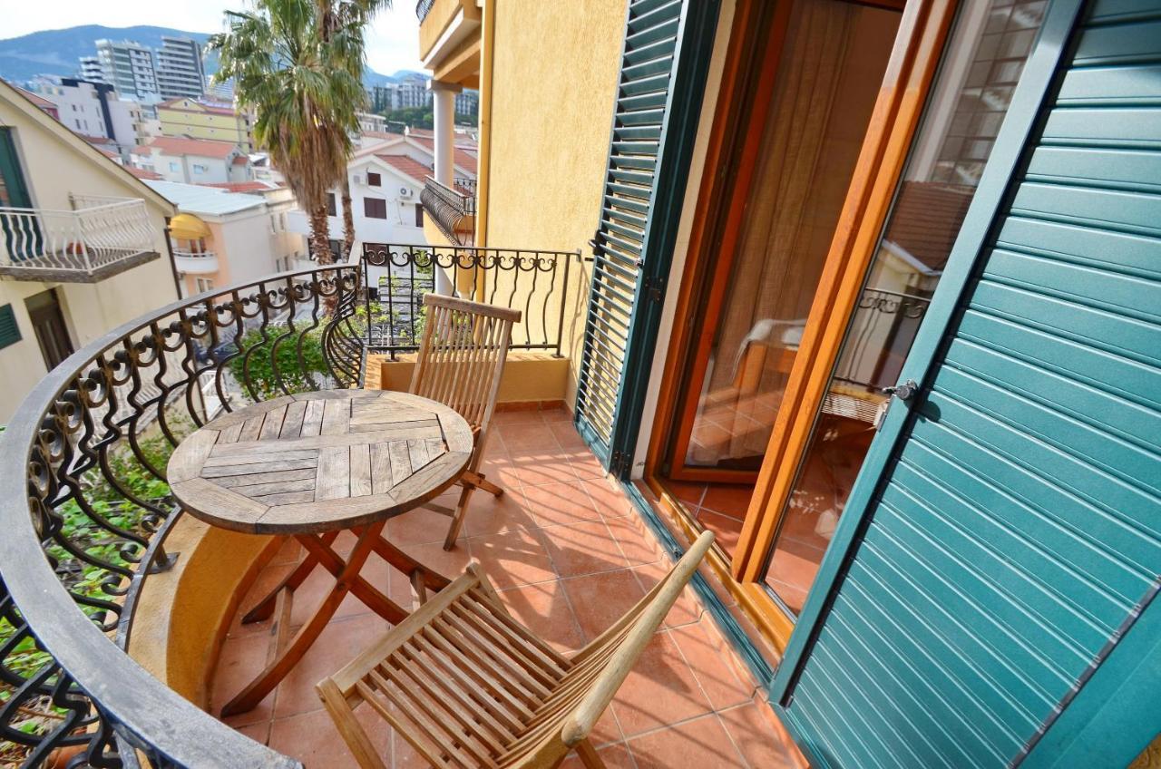 Hotel Meduza Bečići Zewnętrze zdjęcie